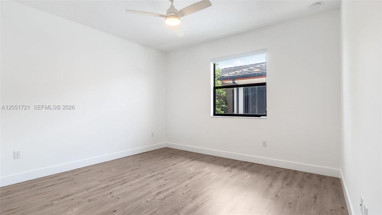 En Renta: $7,200 (4 camas, 3 baños, 2847 Pies cuadrados)