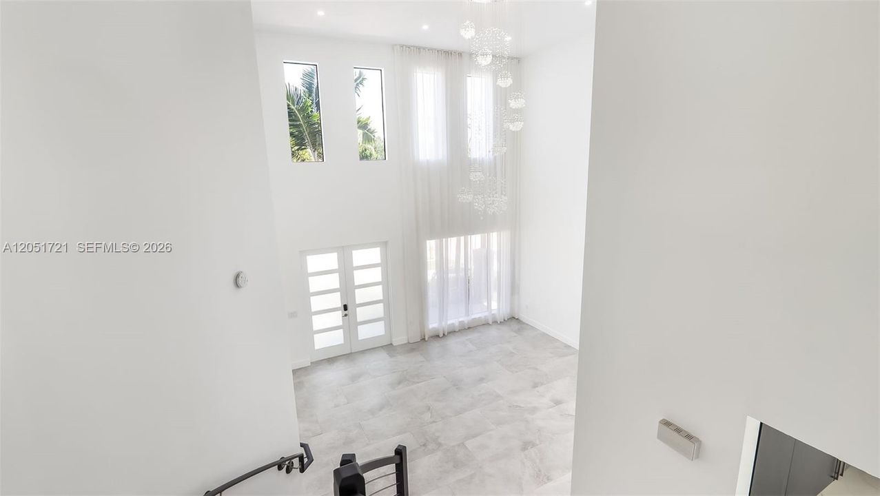En Renta: $7,200 (4 camas, 3 baños, 2847 Pies cuadrados)