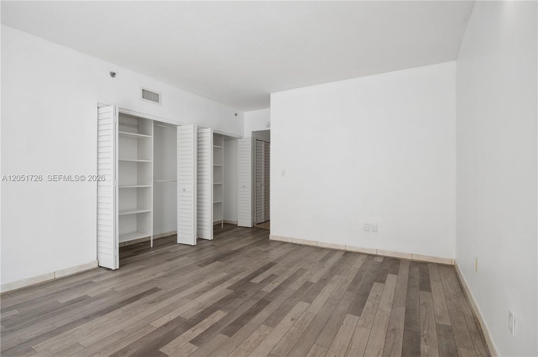 На продажу: $1,190,000 (2 спален, 2 ванн, 1190 Квадратных фут)