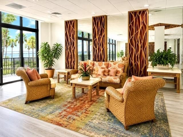For Rent: $5,100 (2 beds, 2 baths, 1249 Square Feet)