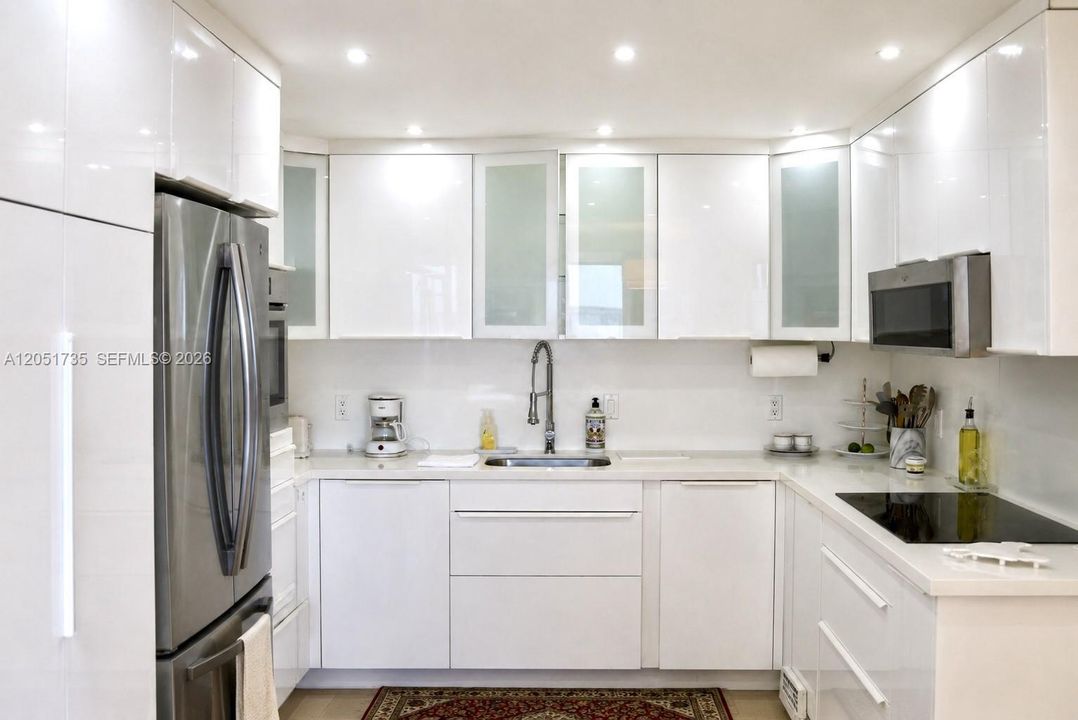 For Rent: $5,100 (2 beds, 2 baths, 1249 Square Feet)