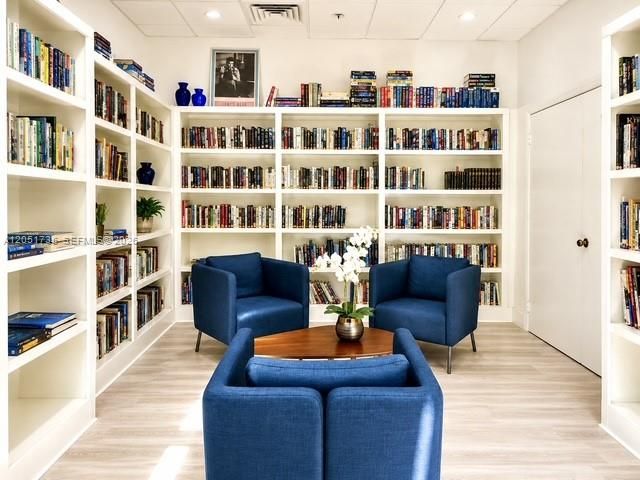 For Rent: $5,100 (2 beds, 2 baths, 1249 Square Feet)