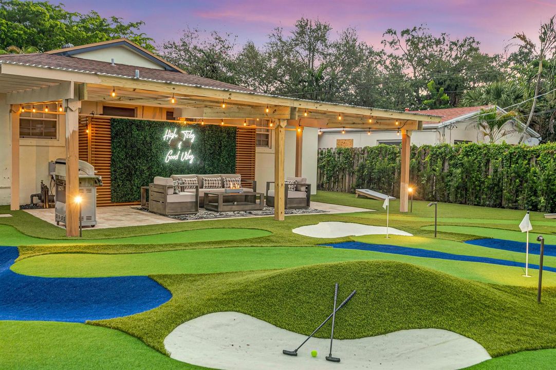 BACKYARD (MINI GOLF COURSE)