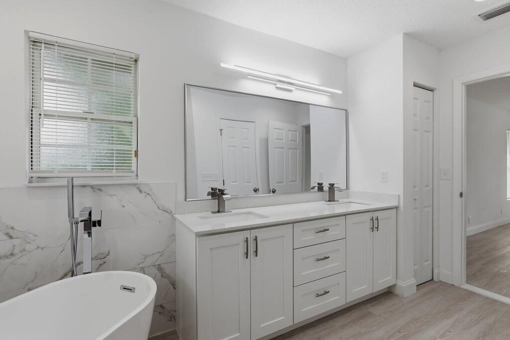 Primary Bathroom.2.jpeg-SMALL