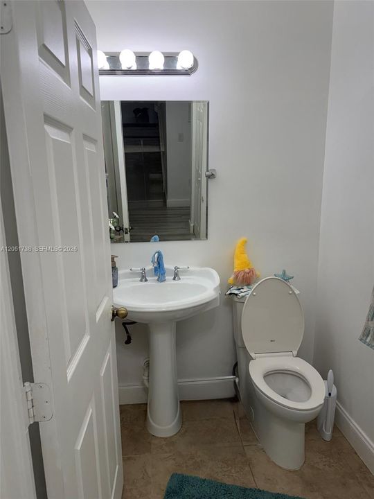 For Sale: $365,000 (3 beds, 2 baths, 1368 Square Feet)