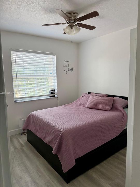 For Sale: $365,000 (3 beds, 2 baths, 1368 Square Feet)