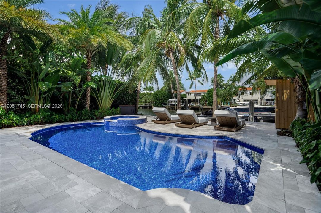 En Venta: $13,000,000 (6 camas, 7 baños, 5000 Pies cuadrados)