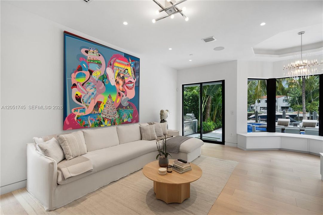En Venta: $13,000,000 (6 camas, 7 baños, 5000 Pies cuadrados)
