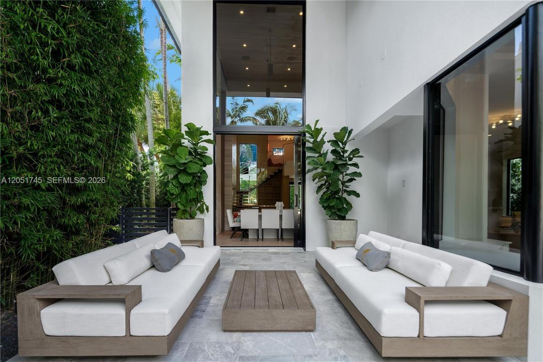 En Venta: $13,000,000 (6 camas, 7 baños, 5000 Pies cuadrados)