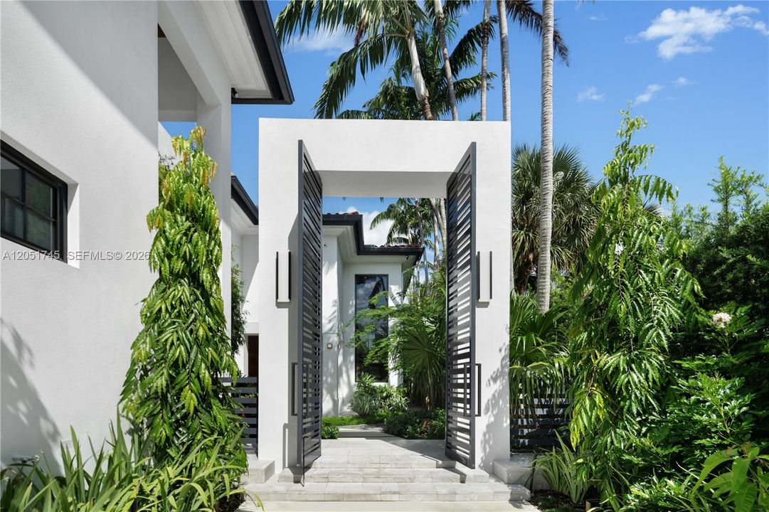 En Venta: $13,000,000 (6 camas, 7 baños, 5000 Pies cuadrados)