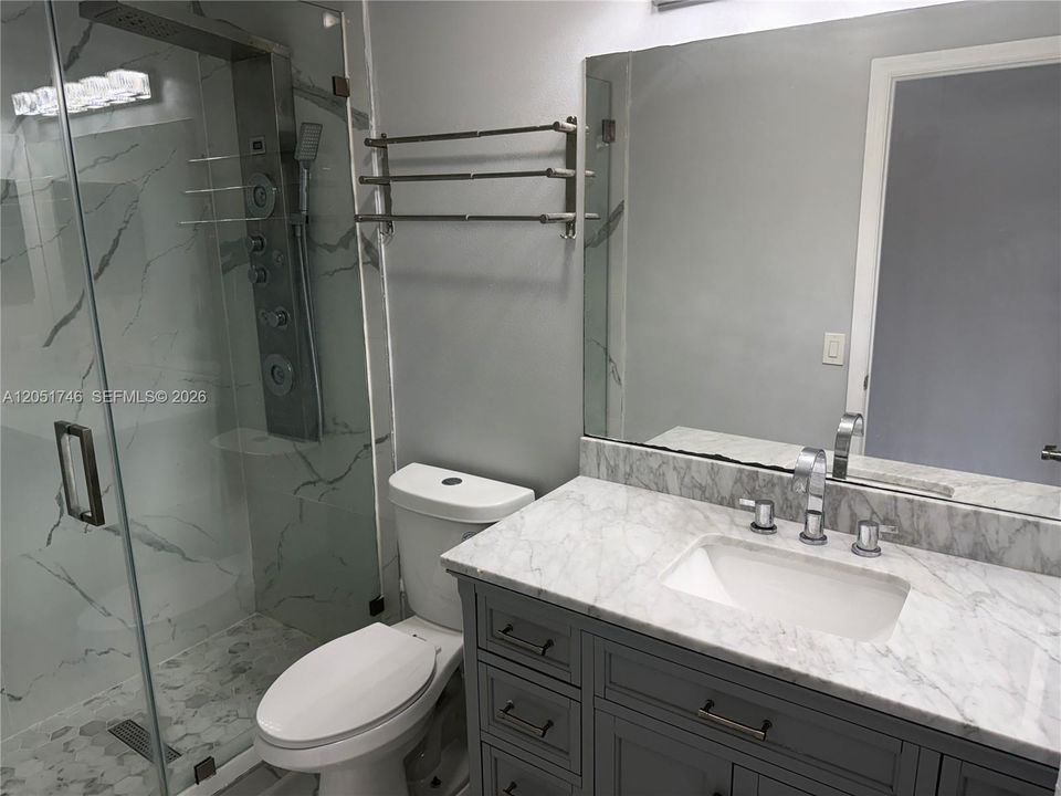 For Rent: $2,999 (3 beds, 2 baths, 1304 Square Feet)