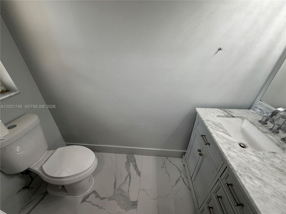 For Rent: $2,999 (3 beds, 2 baths, 1304 Square Feet)