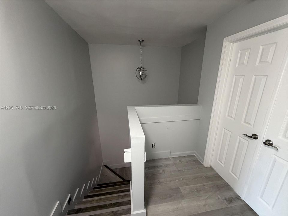 For Rent: $2,999 (3 beds, 2 baths, 1304 Square Feet)