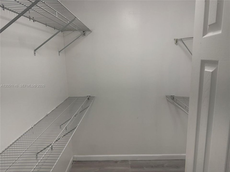 For Rent: $2,999 (3 beds, 2 baths, 1304 Square Feet)