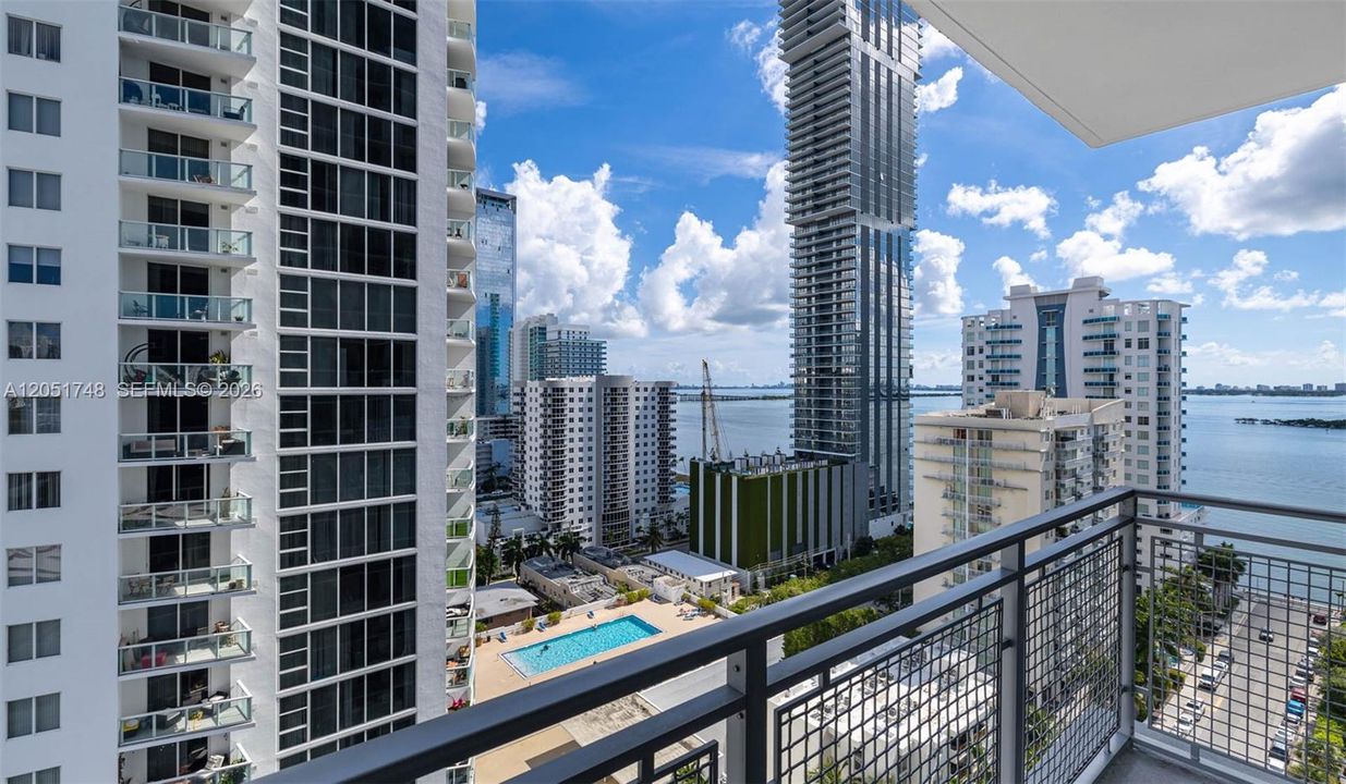 For Rent: $4,915 (3 beds, 2 baths, 1447 Square Feet)