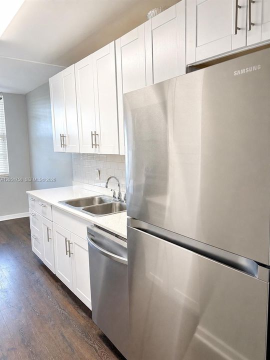 В аренду: $2,250 (2 спален, 2 ванн, 1015 Квадратных фут)