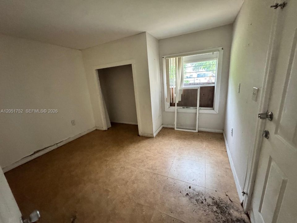 house 1/1