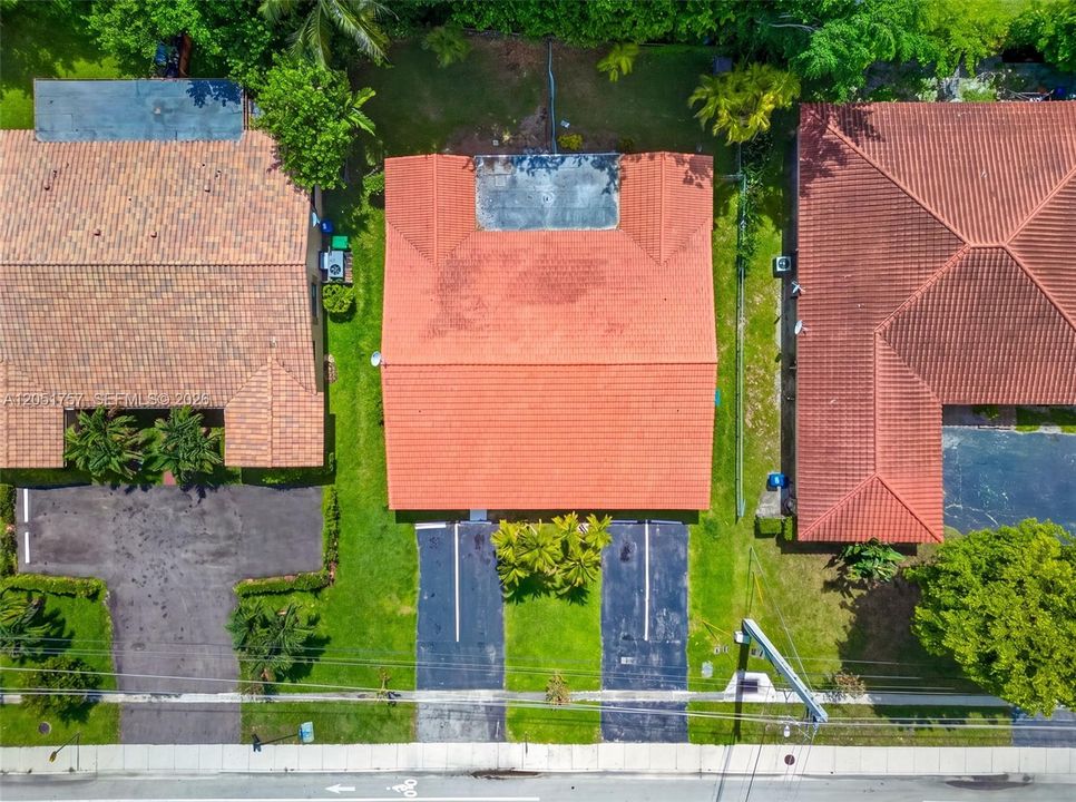 В аренду: $2,300 (3 спален, 2 ванн, 3075 Квадратных фут)