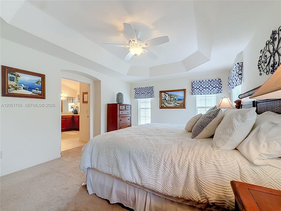Activo con contrato: $449,000 (3 camas, 2 baños, 1939 Pies cuadrados)