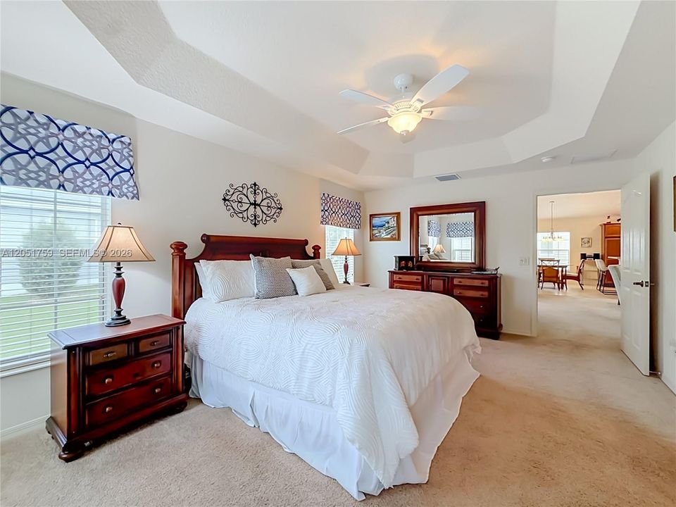 Activo con contrato: $449,000 (3 camas, 2 baños, 1939 Pies cuadrados)