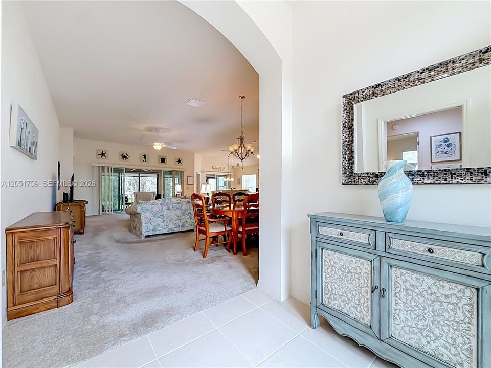 Foyer-entry