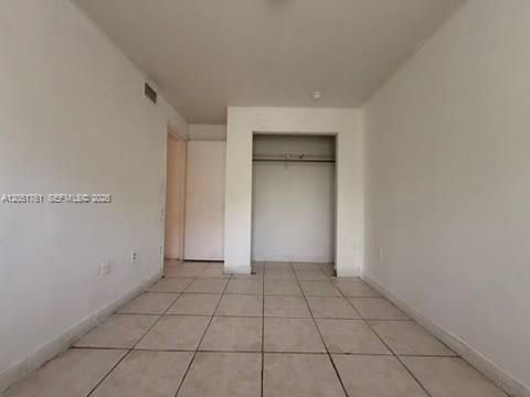 В аренду: $1,600 (2 спален, 1 ванн, 3980 Квадратных фут)