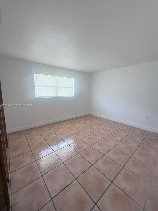 For Rent: $2,000 (2 beds, 2 baths, 1133 Square Feet)
