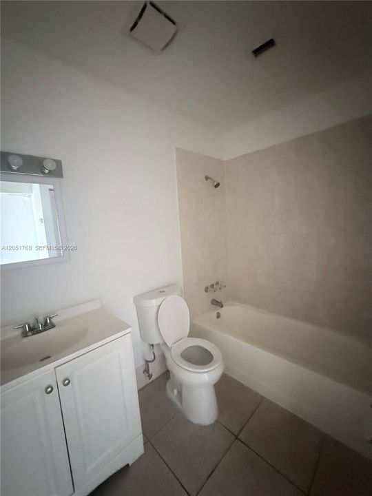 For Rent: $2,000 (2 beds, 2 baths, 1133 Square Feet)