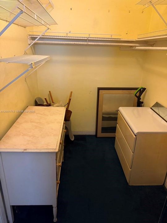 For Rent: $1,350 (0 beds, 1 baths, 406 Square Feet)