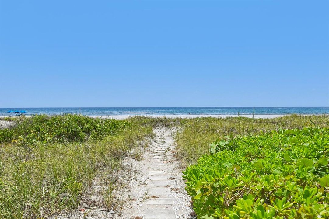 Privated Deeded Beach Access