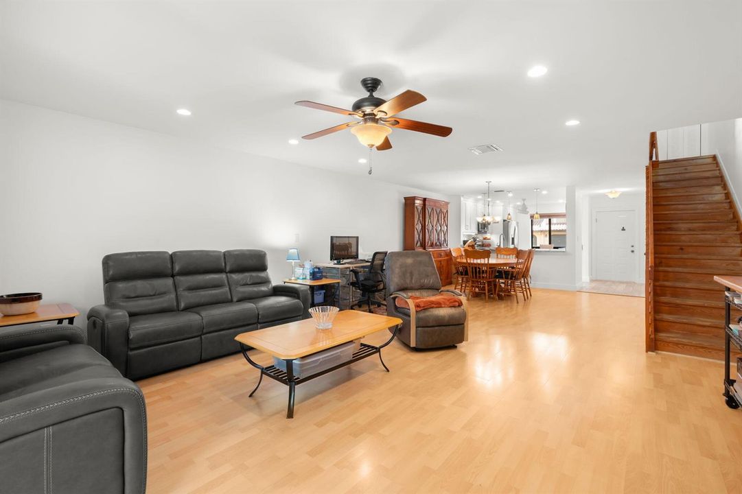 22075 las brisas 306 long view living di