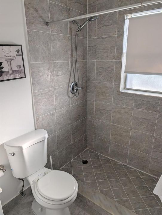 BATHROOM2