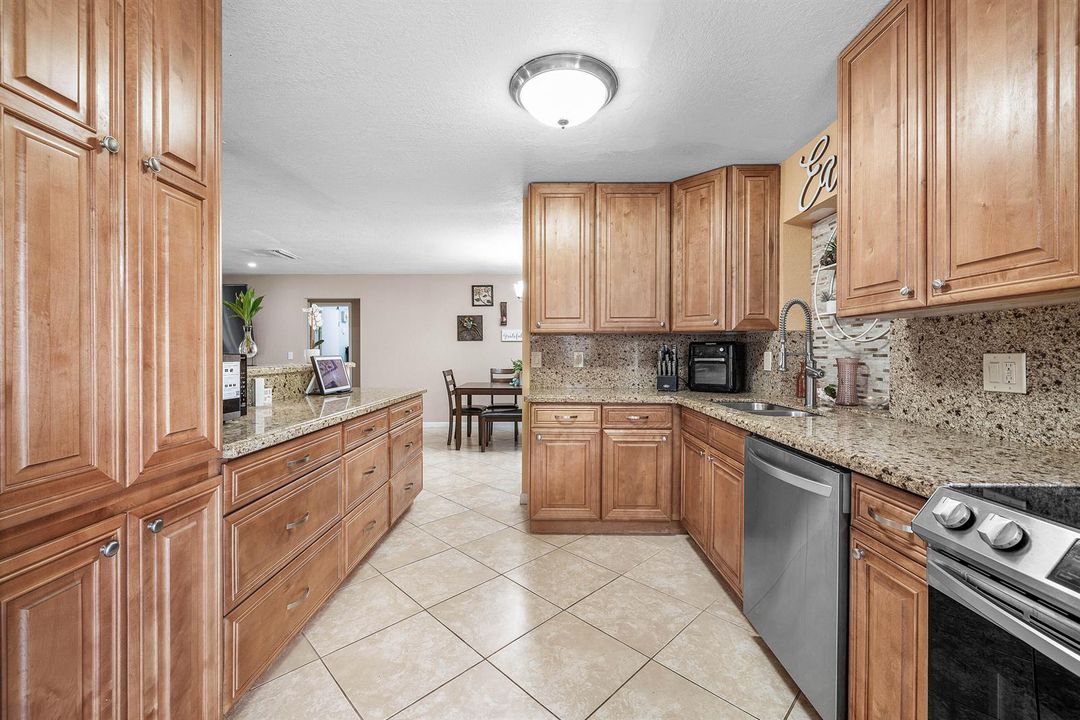 008-4901Northwest18thAvenue-PompanoBeach