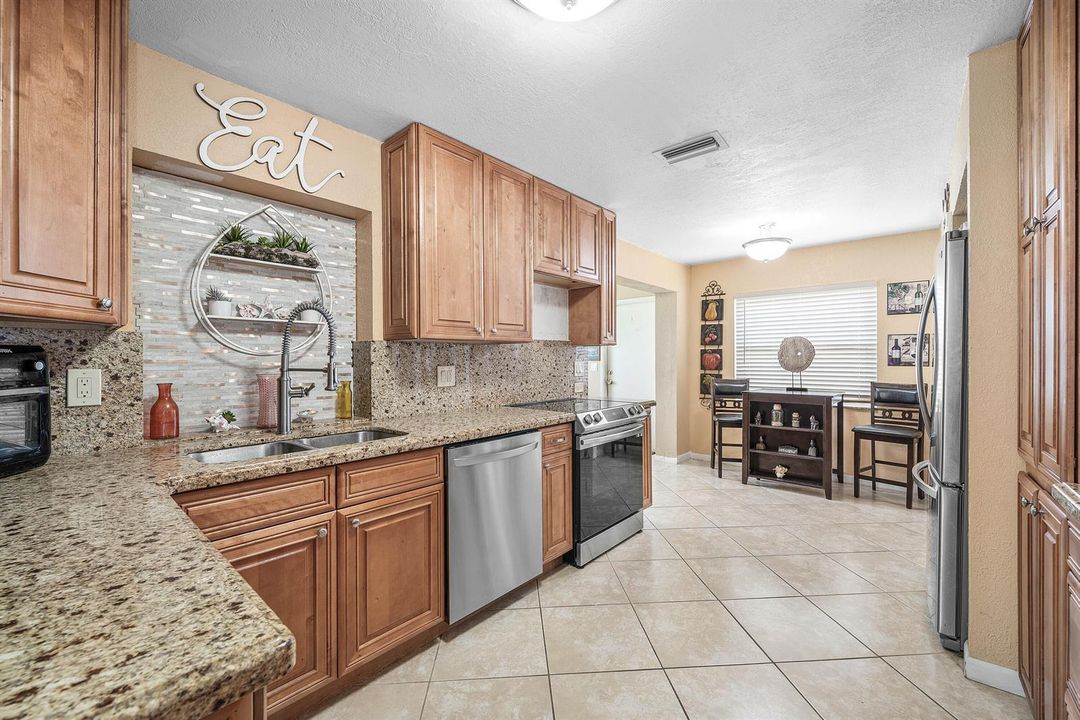 009-4901Northwest18thAvenue-PompanoBeach