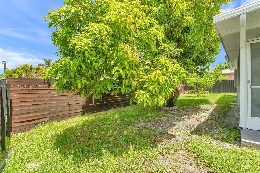 На продажу: $549,000 (3 спален, 3 ванн, 1752 Квадратных фут)
