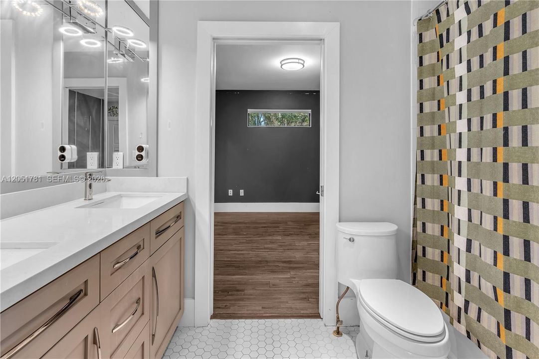 For Sale: $2,200,000 (5 beds, 3 baths, 0 Square Feet)