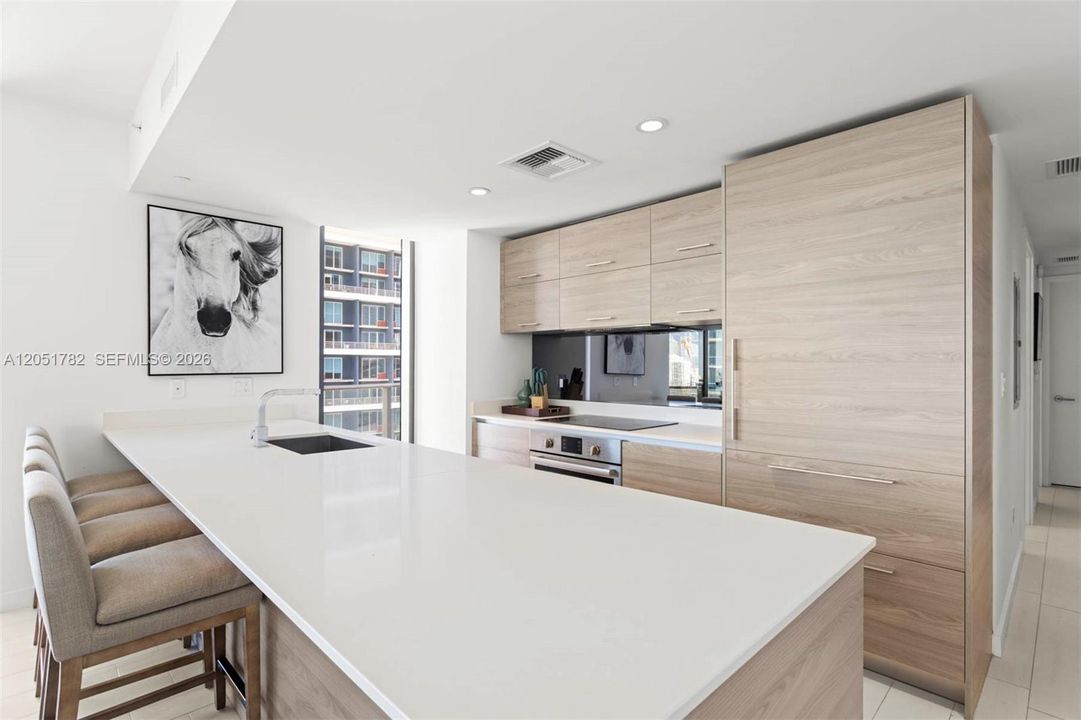 For Rent: $8,000 (3 beds, 2 baths, 1154 Square Feet)