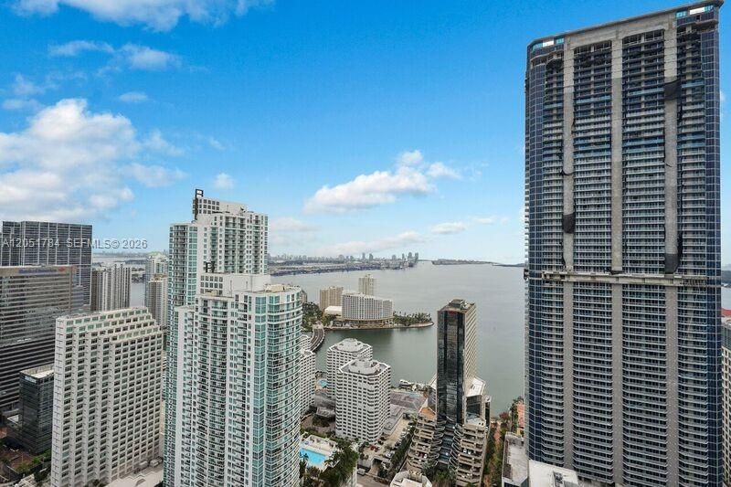 For Rent: $7,000 (2 beds, 3 baths, 1283 Square Feet)