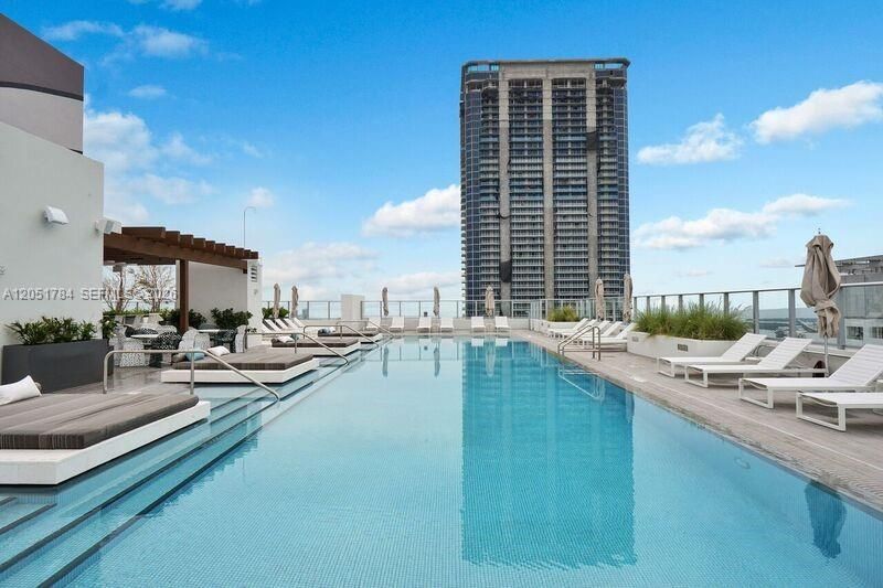 For Rent: $7,000 (2 beds, 3 baths, 1283 Square Feet)