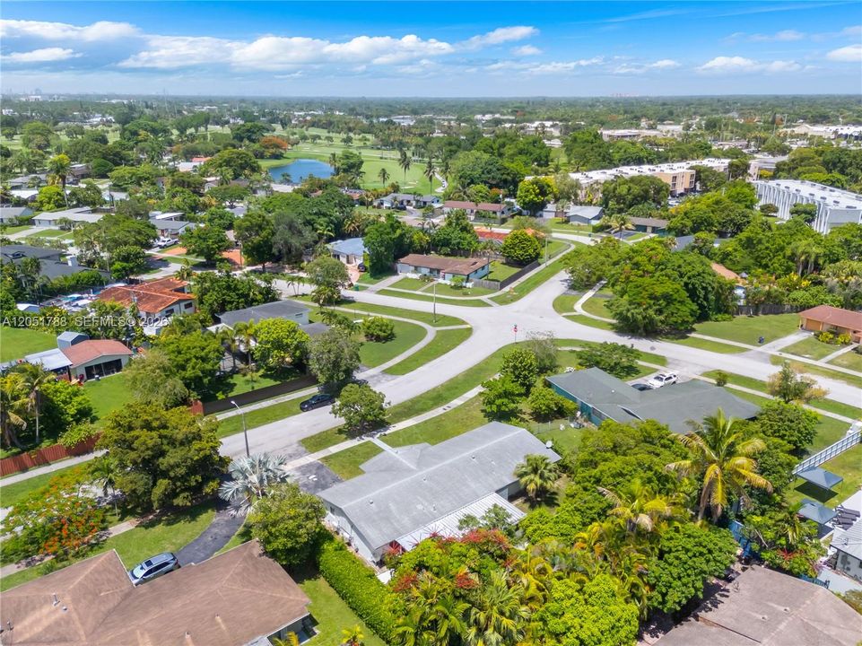For Sale: $700,000 (5 beds, 3 baths, 2161 Square Feet)