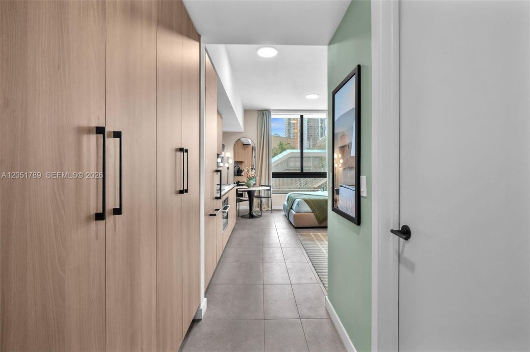 For Sale: $449,000 (0 beds, 1 baths, 359 Square Feet)