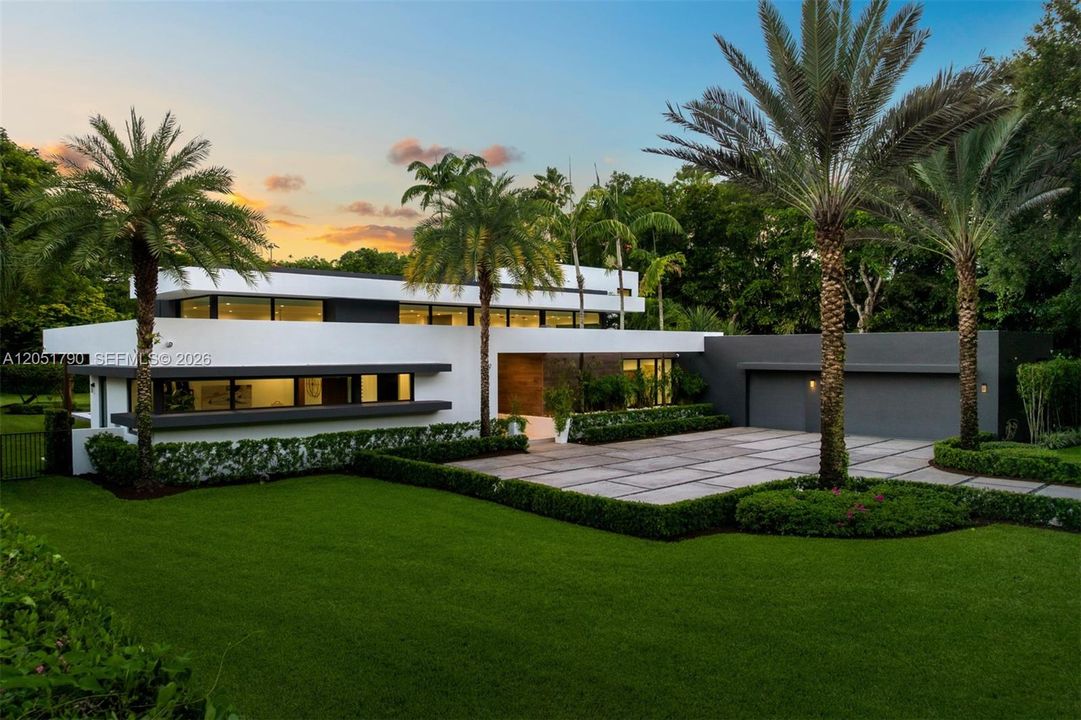 На продажу: $6,995,000 (6 спален, 7 ванн, 5805 Квадратных фут)