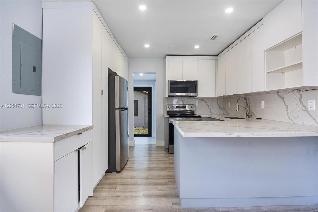 For Rent: $2,900 (3 beds, 2 baths, 1248 Square Feet)
