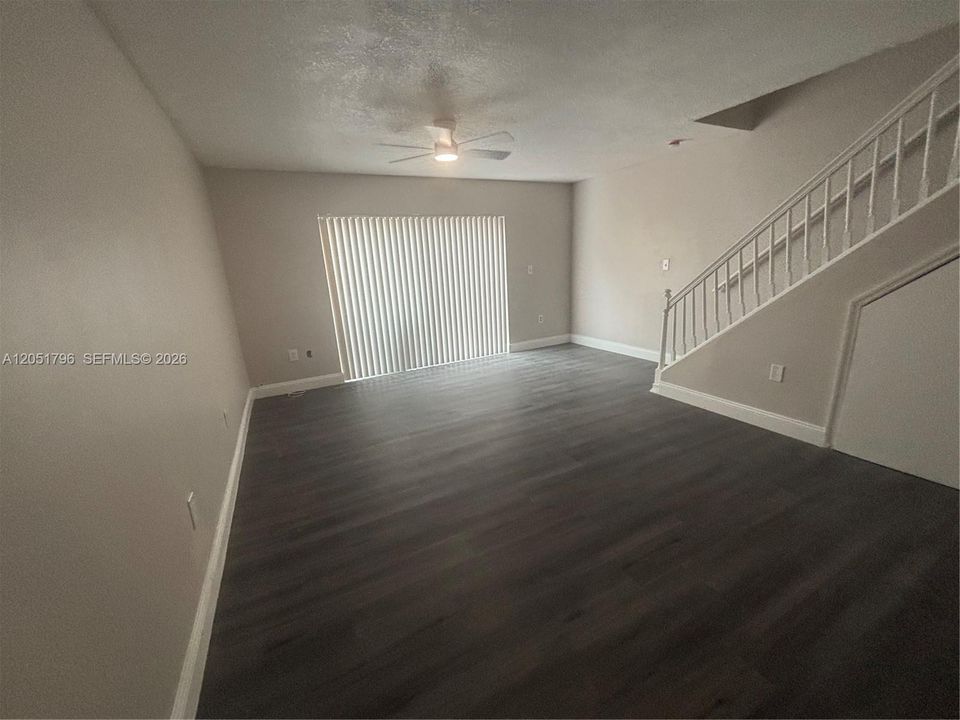For Rent: $2,100 (2 beds, 2 baths, 1113 Square Feet)