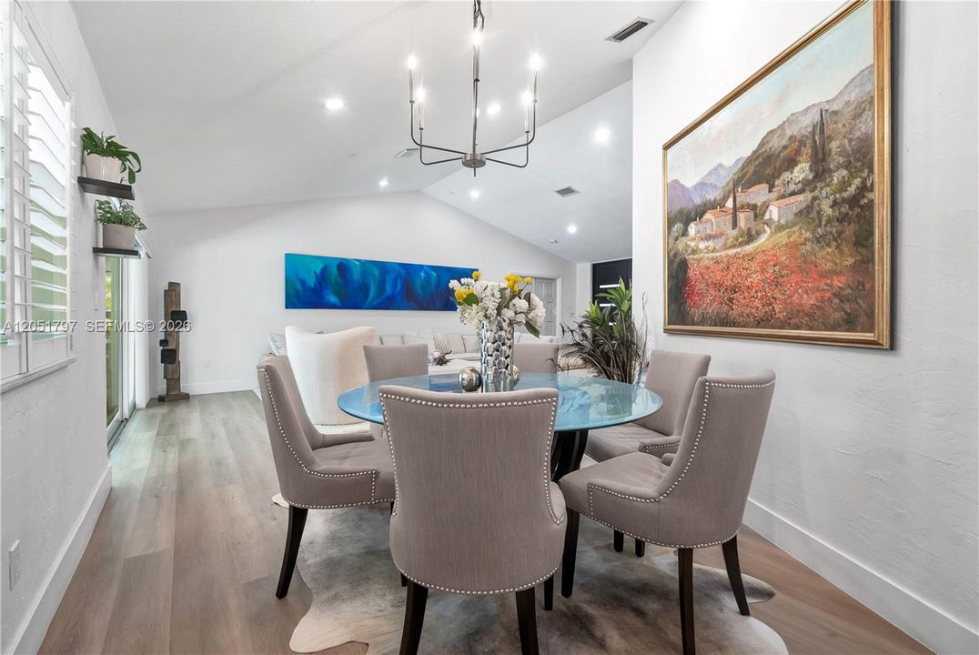 En Venta: $1,600,000 (4 camas, 4 baños, 3768 Pies cuadrados)