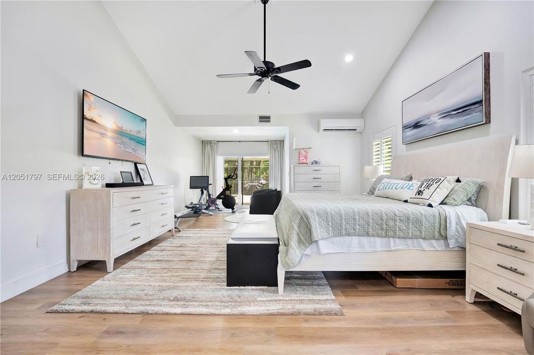En Venta: $1,600,000 (4 camas, 4 baños, 3768 Pies cuadrados)