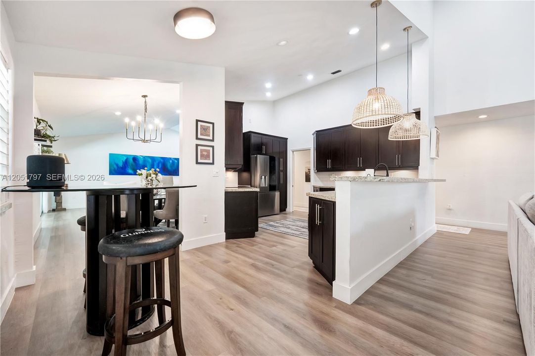 En Venta: $1,600,000 (4 camas, 4 baños, 3768 Pies cuadrados)