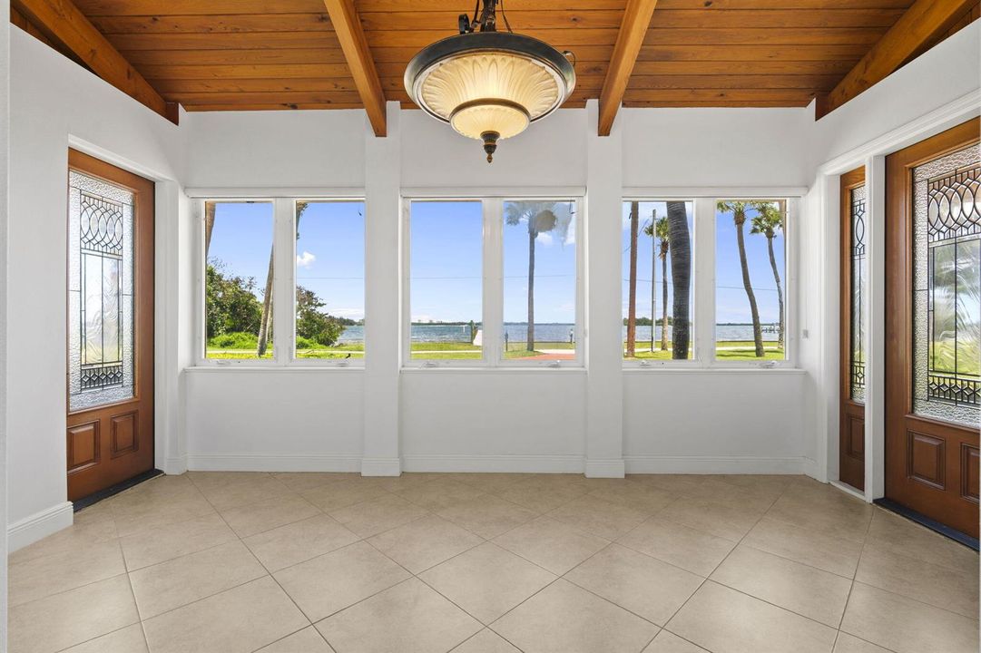 Foyer Entry Way