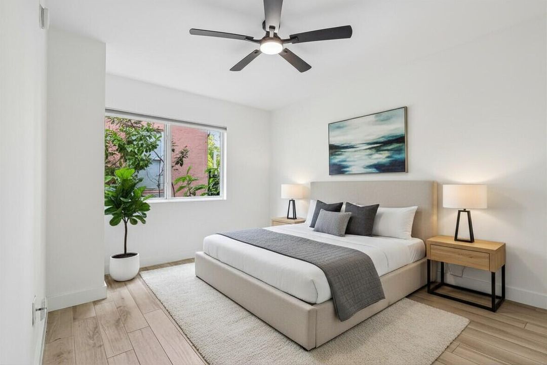 16-web-or-mls-Meridian Ave 11-S1007-016