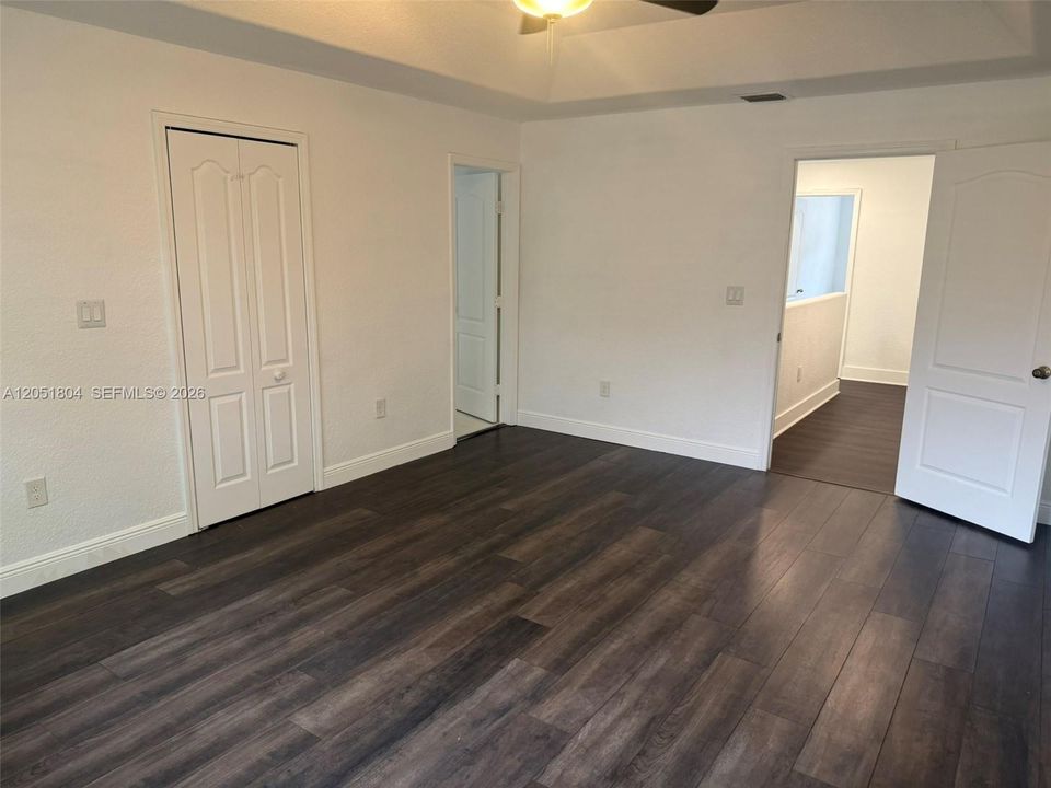 В аренду: $3,550 (3 спален, 2 ванн, 1650 Квадратных фут)